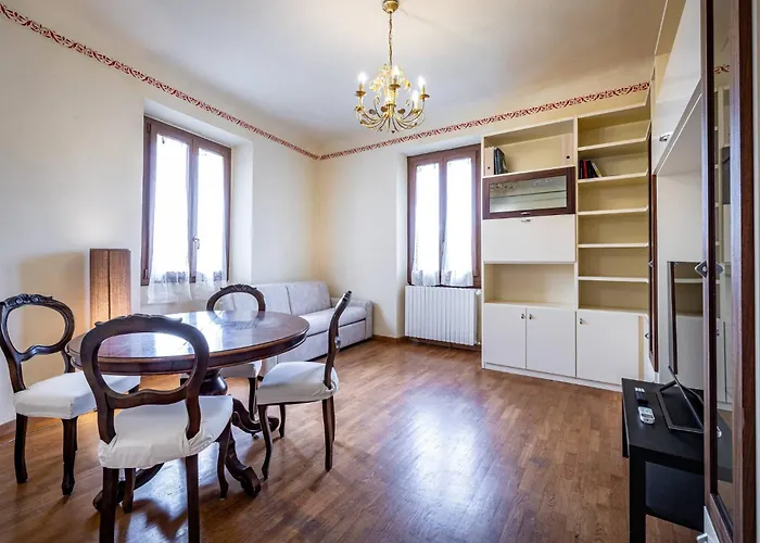 Yd Amaryllis Apartment
